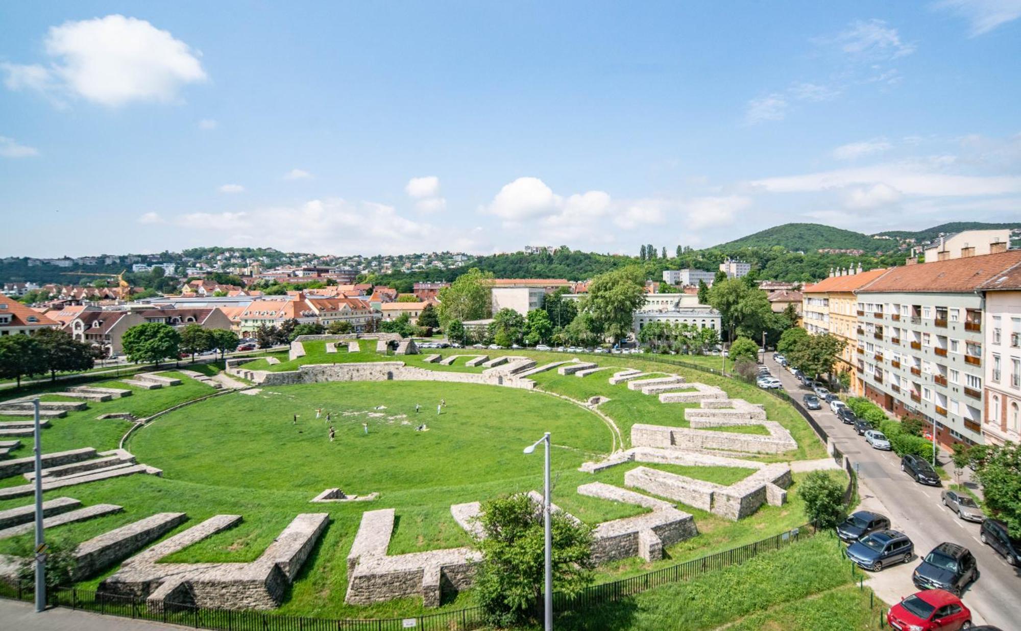 Free Parking Amphitheater Apartment - Wifi, Ac, Tv Budapeszt Zewnętrze zdjęcie